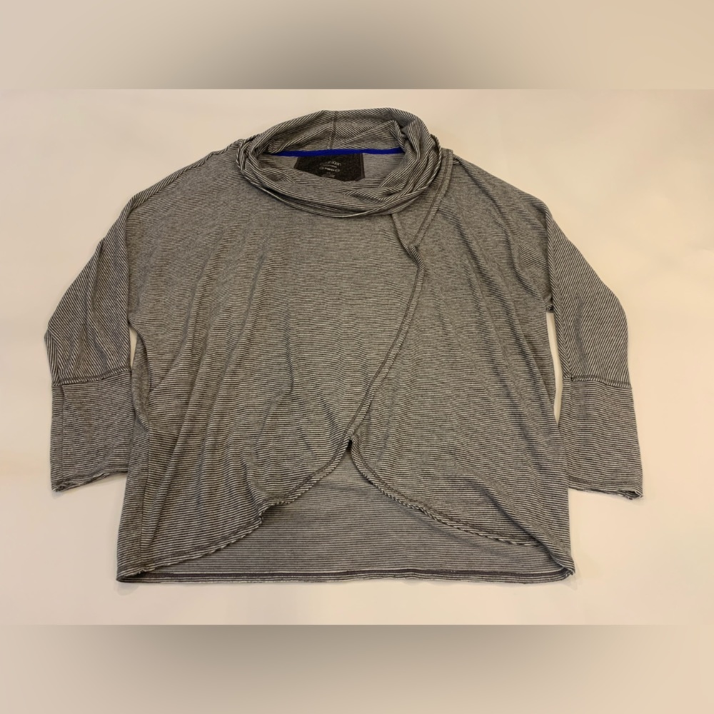 Calvin Klein performance stretch size womens large wrap top (bin J)